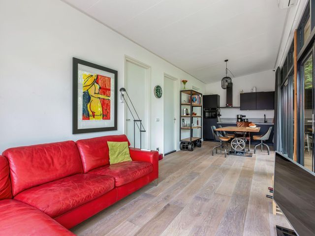 Wredehof 44, Rohel