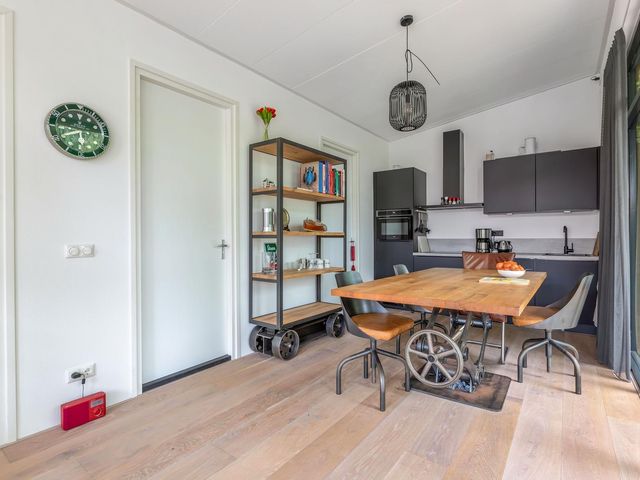 Wredehof 44, Rohel