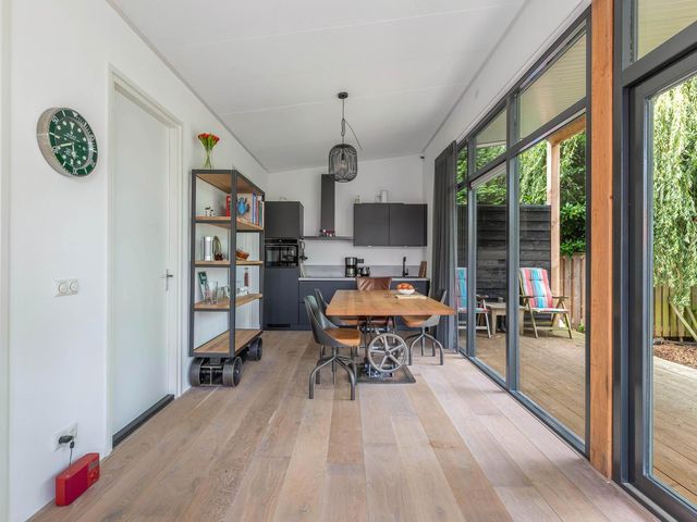 Wredehof 44, Rohel