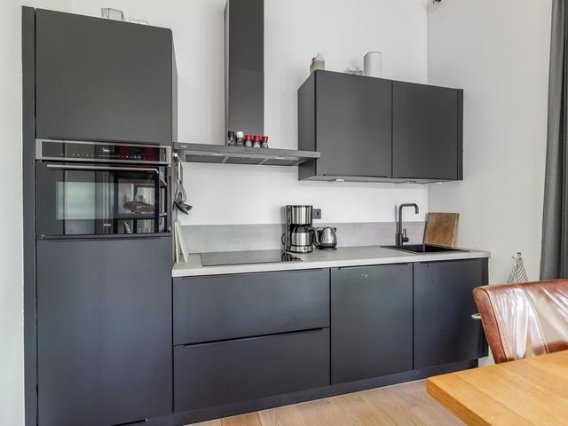 Wredehof 44, Rohel