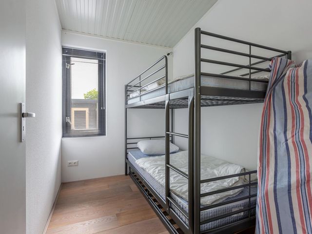 Wredehof 44, Rohel