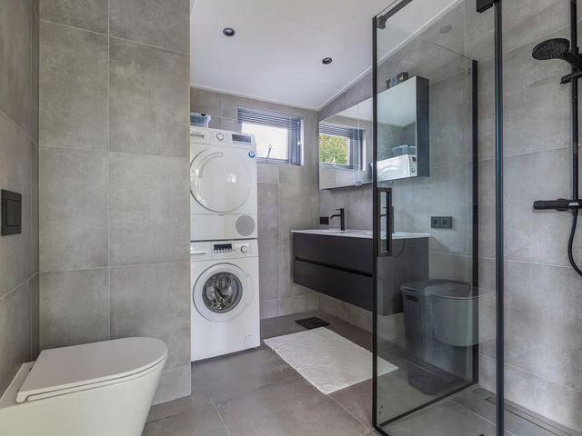 Wredehof 44, Rohel