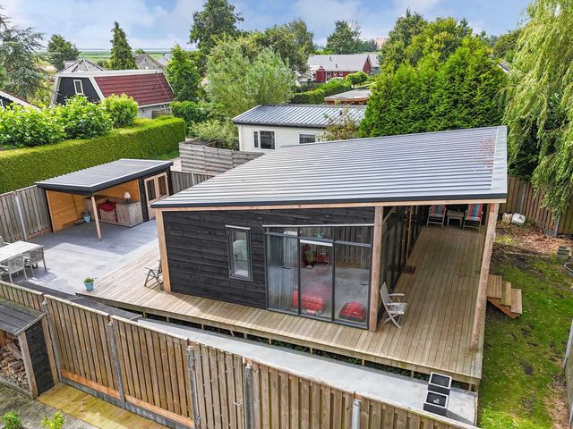 Wredehof 44, Rohel