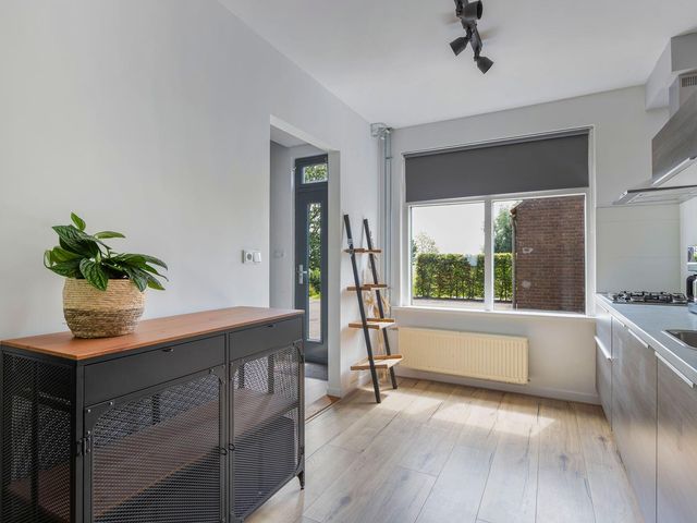 Marwei 102, Delfstrahuizen