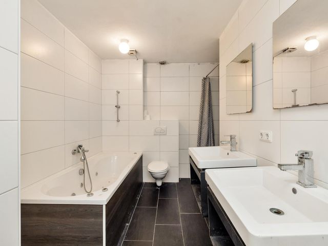 Manderbrink 25, Enschede