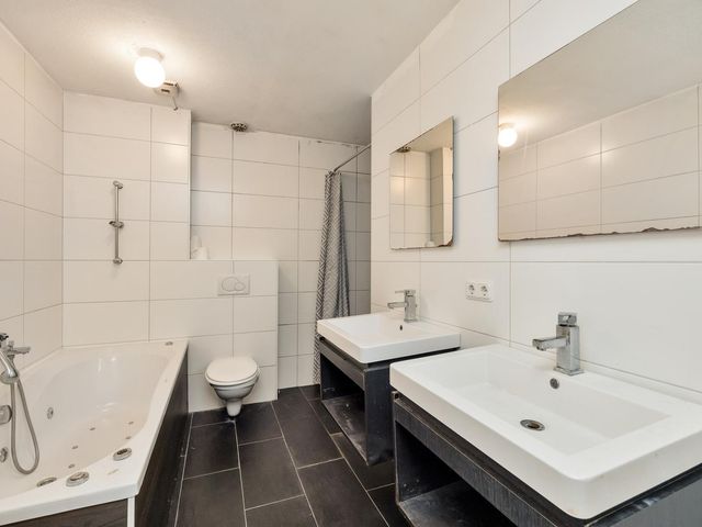 Manderbrink 25, Enschede