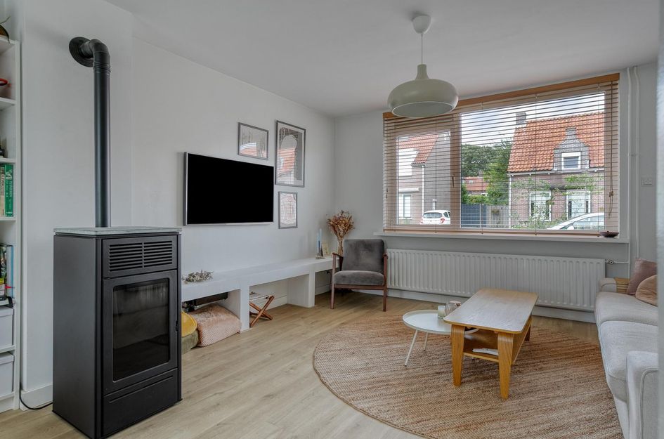 Burg van Poppelstraat 49