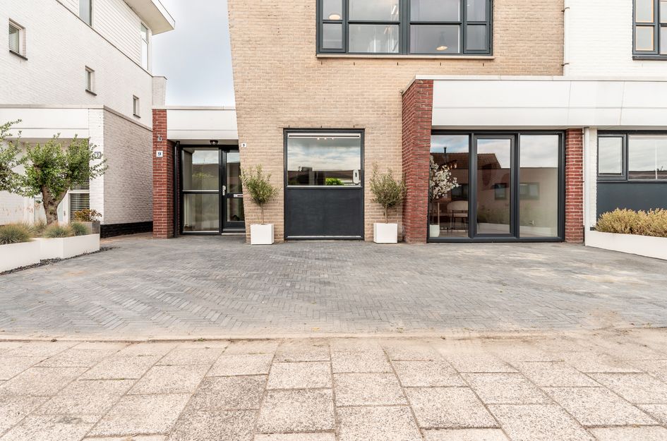 Uitdamstraat 9