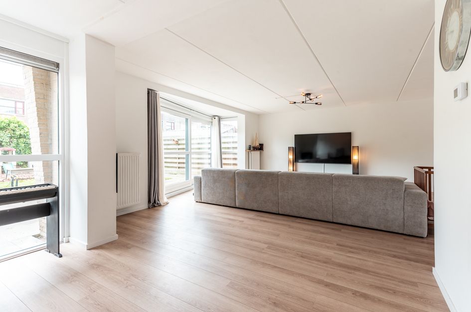 Uitdamstraat 9