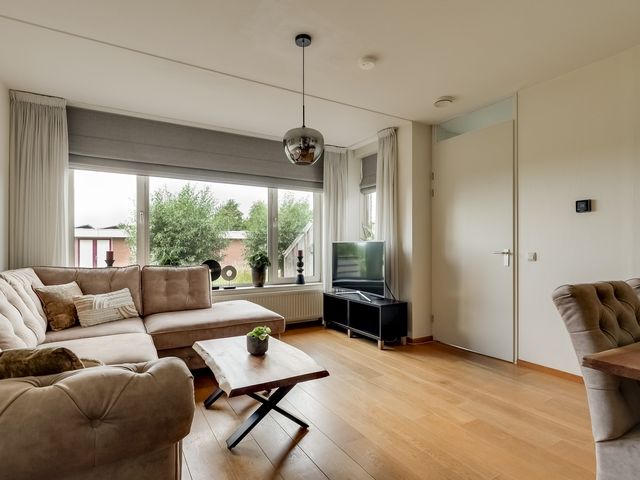 Overtoom 9, Zuidermeer