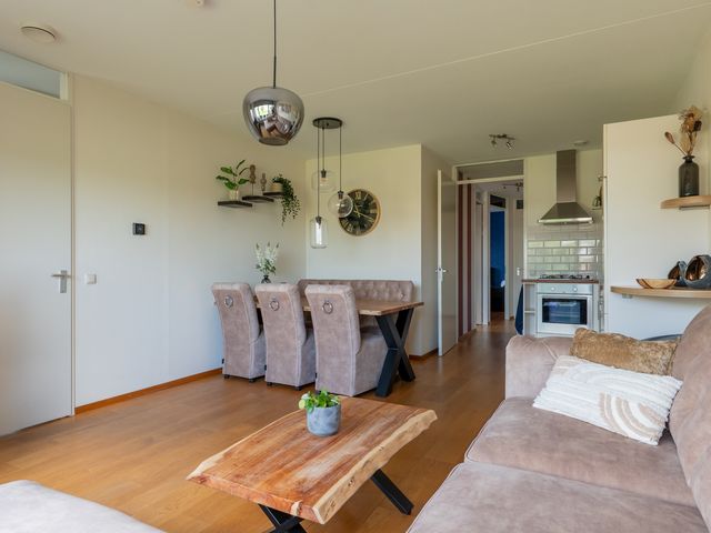 Overtoom 9, Zuidermeer