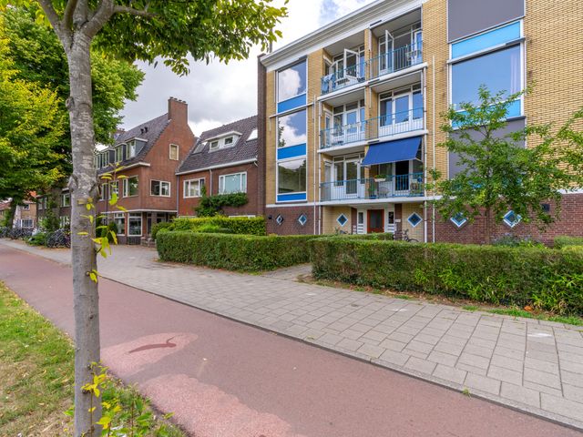 Royaards van den Hamkade 17, Utrecht