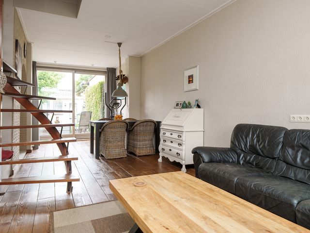 Cronjéplein 8, Ridderkerk