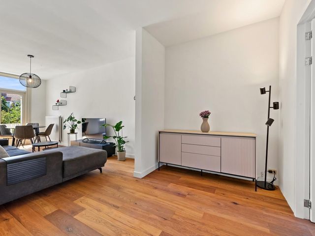 Vlierboomstraat 244, 'S-Gravenhage