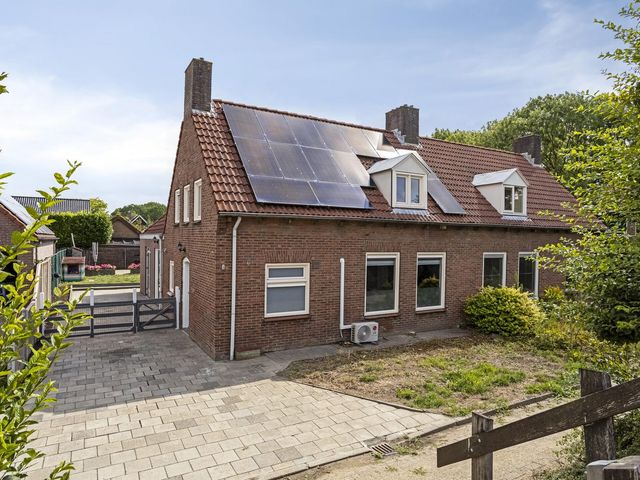 van Glymesstraat 4, Standdaarbuiten