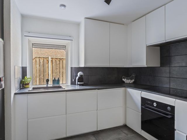 van Glymesstraat 4, Standdaarbuiten