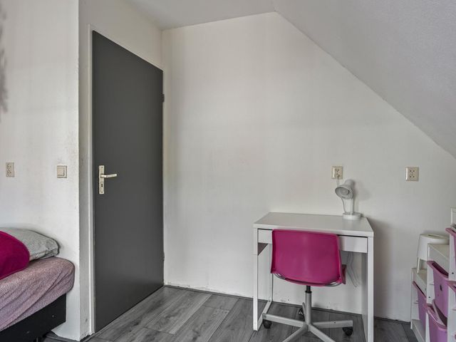 van Glymesstraat 4, Standdaarbuiten