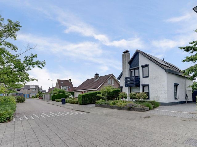 Magnoliastraat 36, 'S-Gravenpolder