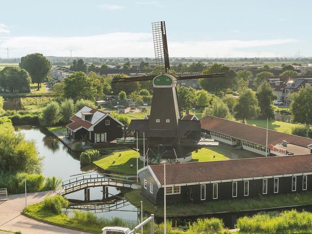 Mahoniehout 419, Zaandam
