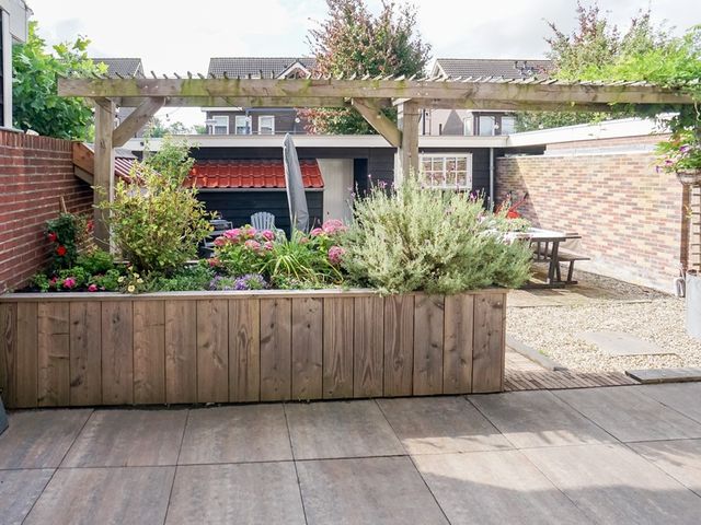 Laansloot 8, Broek op Langedijk