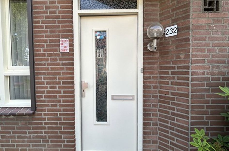 Deken Deutzlaan 232