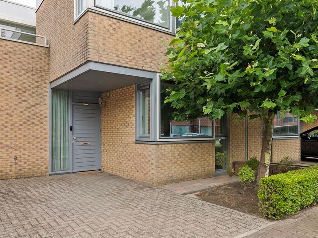 Grasplantsoen 47, Eindhoven