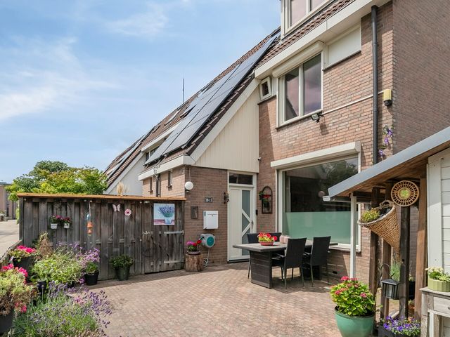 Kamp 16 11, Lelystad