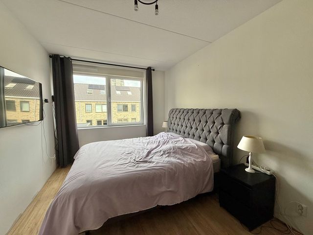 Florence Nightingaleweg 11, Den Haag