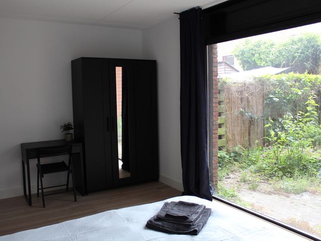 Klaas van Reeuwijkstraat 1, Hoofddorp