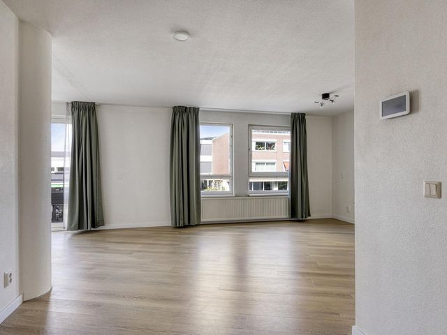 Bergweg 88F, Rotterdam