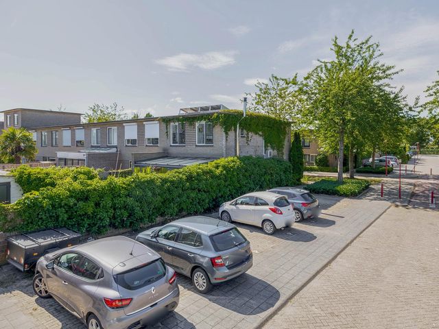 Annie M.G. Schmidtstraat 11, Oud-Beijerland
