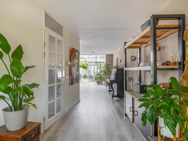 Annie M.G. Schmidtstraat 11, Oud-Beijerland