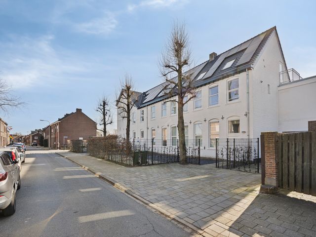 Longinastraat 75B01, Maastricht