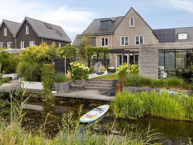 Turfsteker 3, Veenendaal