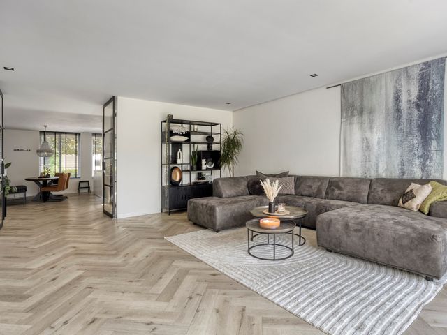 Turfsteker 3, Veenendaal