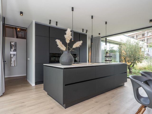 Korenbloem 4, Heerlen