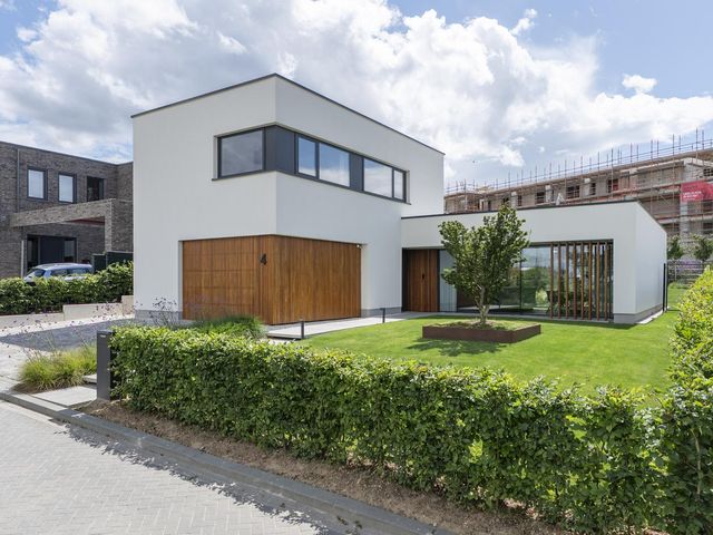 Korenbloem 4, Heerlen