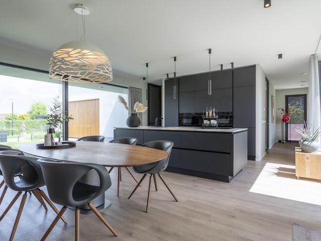 Korenbloem 4, Heerlen