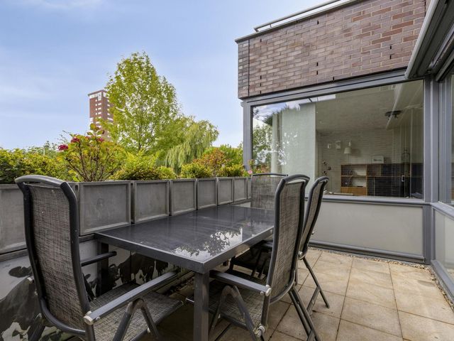 Zuidersingel 8, Barendrecht