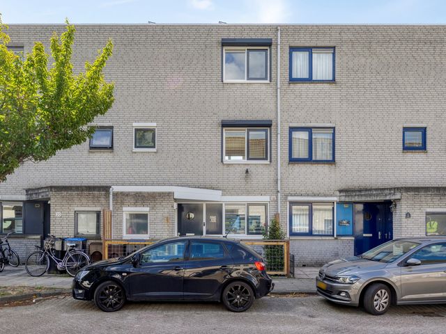 Zuster Reichertstraat 22, Leiden