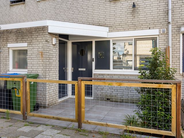 Zuster Reichertstraat 22, Leiden