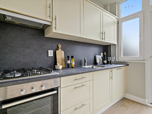 Hoog Buurlostraat 28, 's-Gravenhage