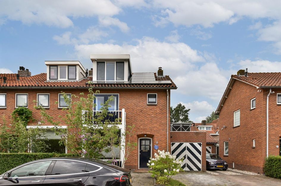 von Suttnerstraat 24