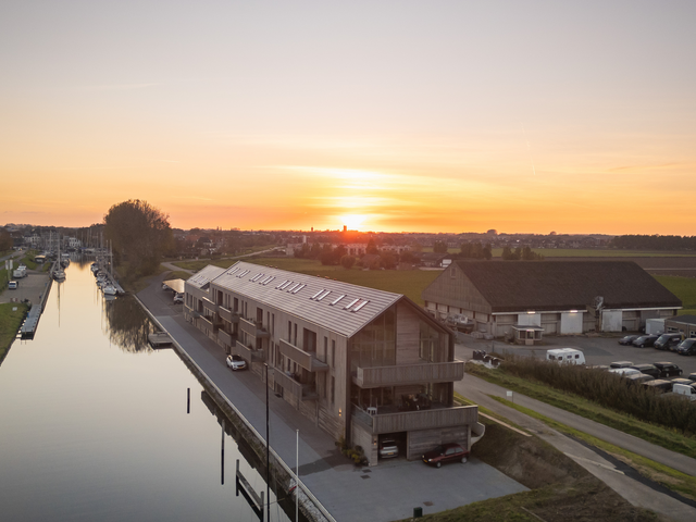 Westhavendijk 8b, Middelharnis