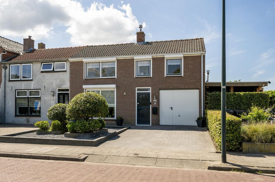Dorpsweg 43