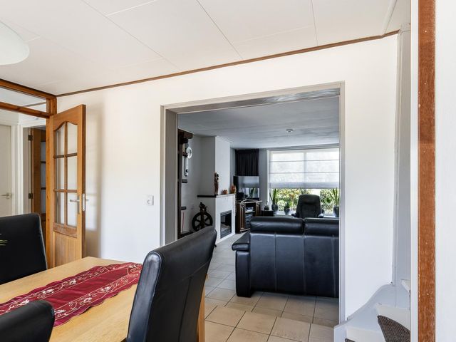 Dorpsweg 43, Oud-Vossemeer