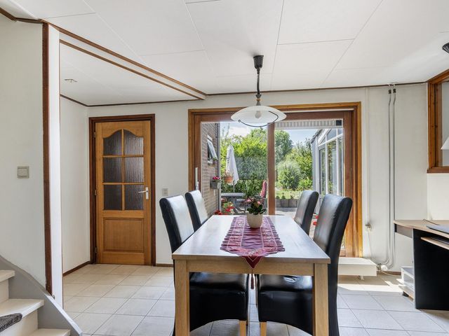 Dorpsweg 43, Oud-Vossemeer