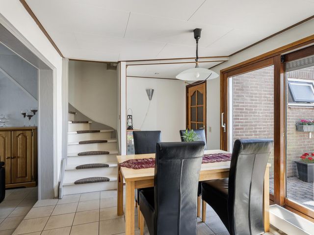 Dorpsweg 43, Oud-Vossemeer