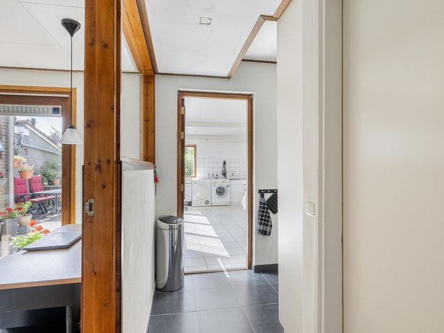 Dorpsweg 43, Oud-Vossemeer