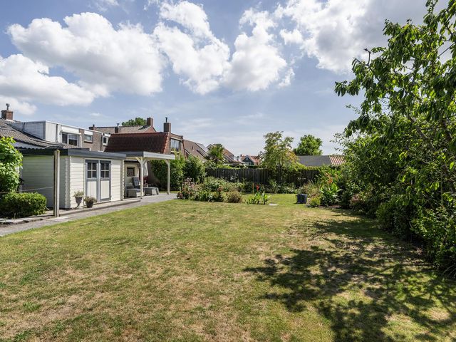 Dorpsweg 43, Oud-Vossemeer